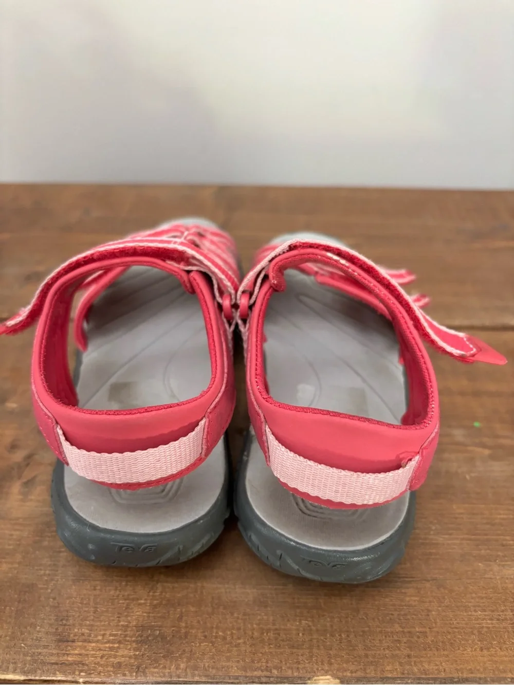 Teva Kids' Pink Strappy Outdoor Sandals Girls Size 1
